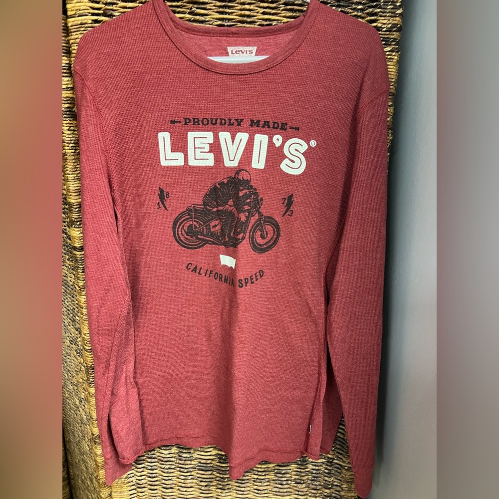Levi’s Red Thermal Long Sleeve shirt-‎ Size: XLarge, Motorcycle